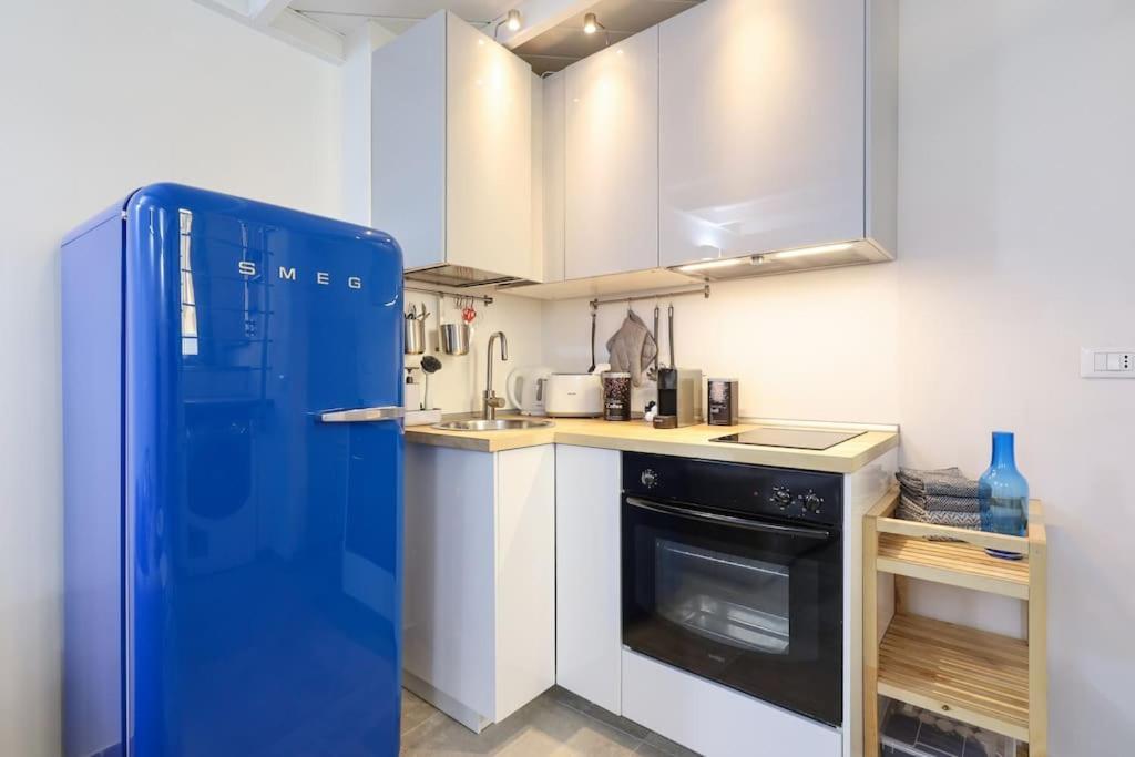 Cozy Loft Navigli, Close To Duomo And Bocconi - Italy Flat Vacation Milánó Kültér fotó