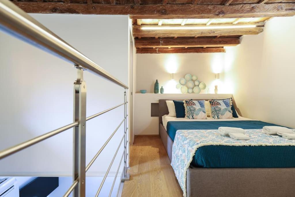 Cozy Loft Navigli, Close To Duomo And Bocconi - Italy Flat Vacation Milánó Kültér fotó