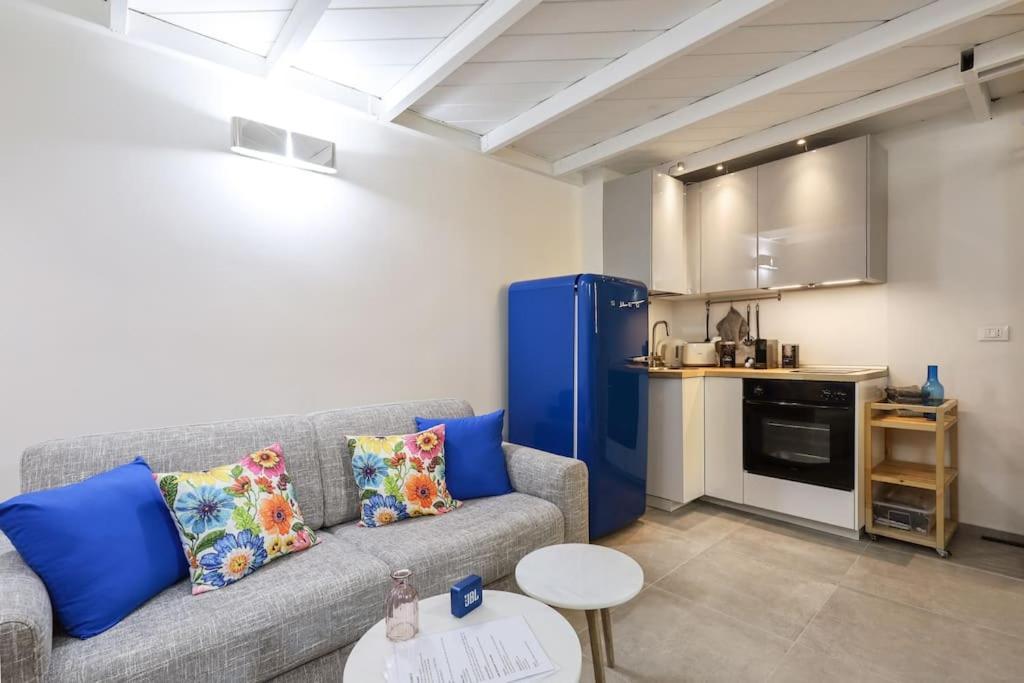 Cozy Loft Navigli, Close To Duomo And Bocconi - Italy Flat Vacation Milánó Kültér fotó