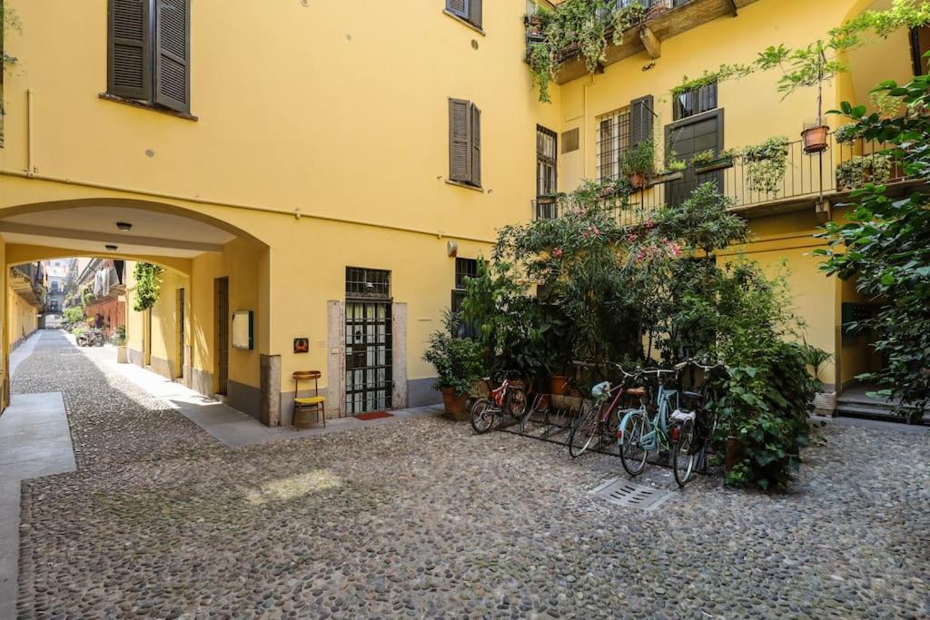Cozy Loft Navigli, Close To Duomo And Bocconi - Italy Flat Vacation Milánó Kültér fotó