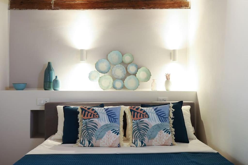 Cozy Loft Navigli, Close To Duomo And Bocconi - Italy Flat Vacation Milánó Kültér fotó